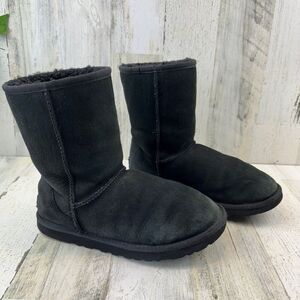 UGG Australia Classic Short Boots W7 Shearling Leather Shoes 5825 Black Winter